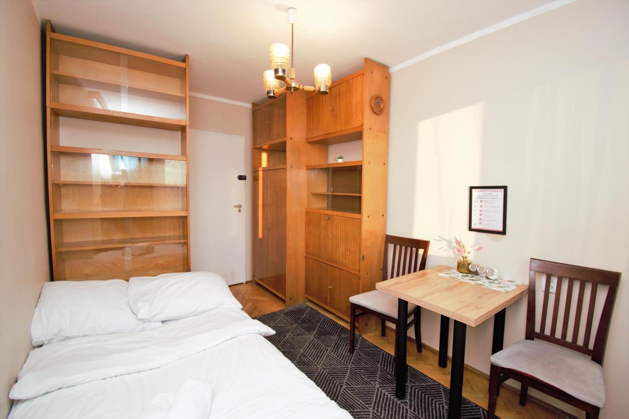 Roomspoznan Pl - Powstancow Wielkopolskich 23 - 24H Self Check-In المظهر الخارجي الصورة